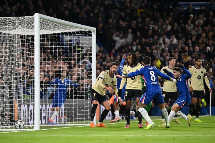 Pertandingan Chelsea vs Barcelona di Stanford Bridge pada pekan kelima Liga Champions 2025-2026. (Dok. Official Chelsea)